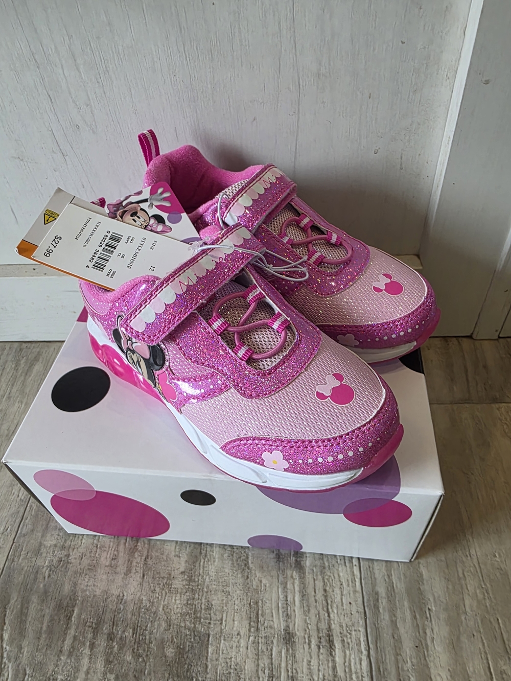 Girls' Pink Minnie Mouse Light-Up Sneakers - Kids Shoes